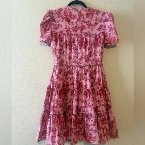 River Dress in Sheer Lilac
LIKELY
Color: Sheer Lilac - Picture 3 of 4